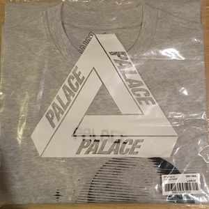 Palace P Moon marble T-shirt **sold**
